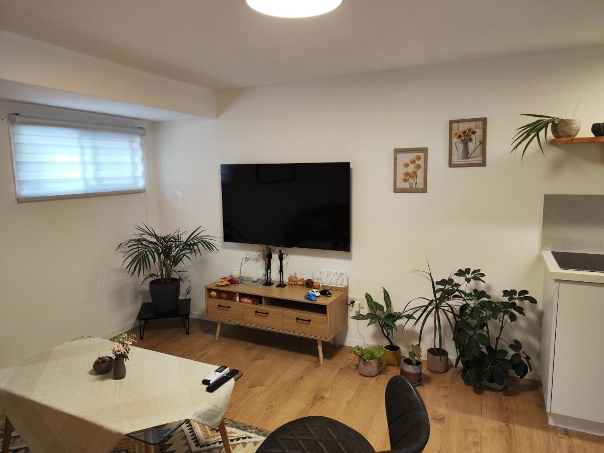 המקום של מוש Pardess Hanna Exterior foto